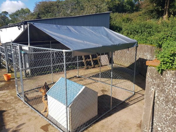 4 x 3M Dog Run – WITH ROOF COVER