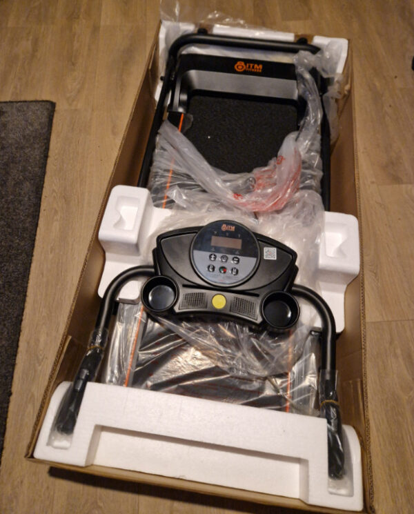 SMART Folding Treadmill with Incline C-1