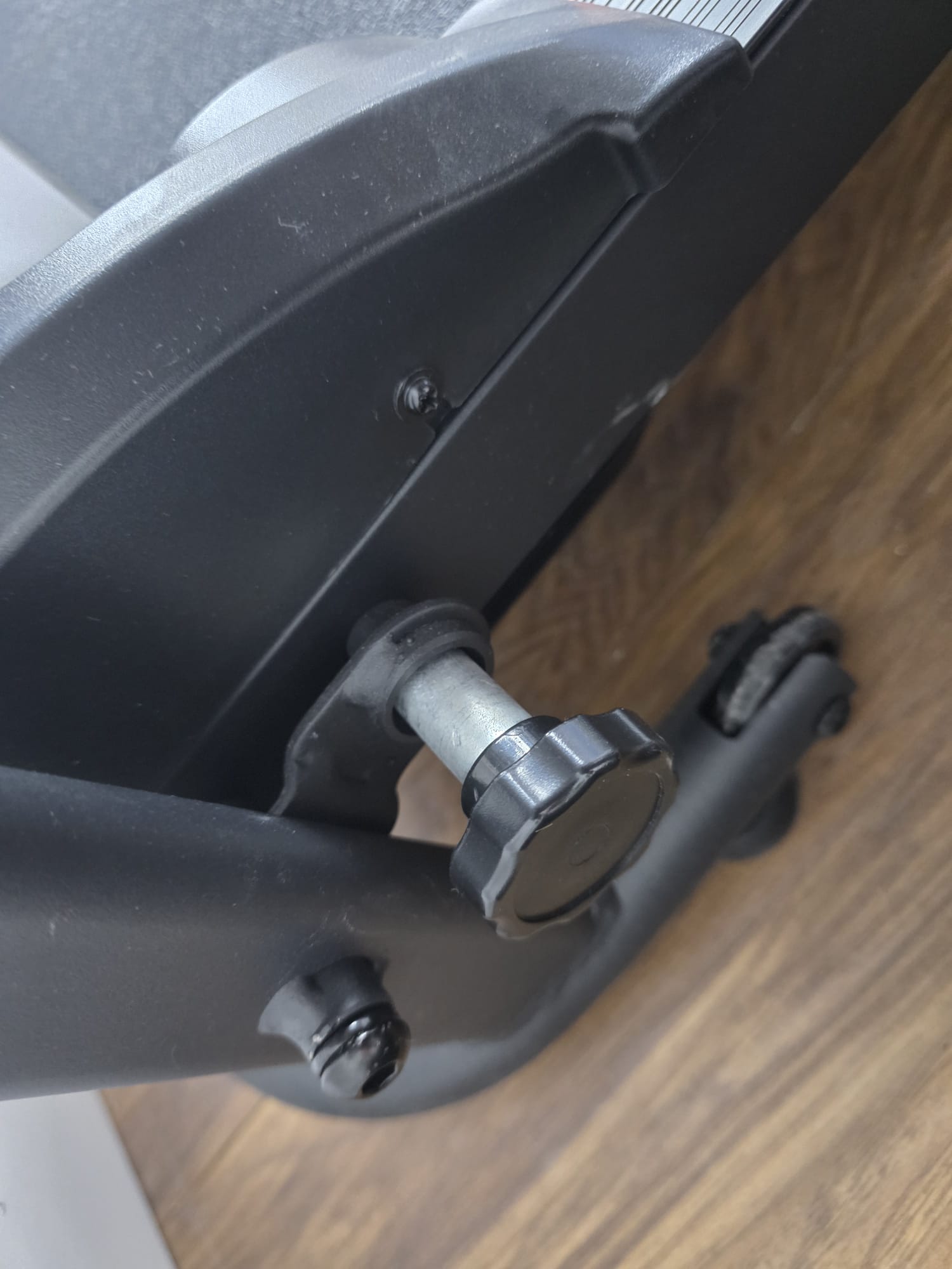 C1 – Compact Folding Treadmill with Incline