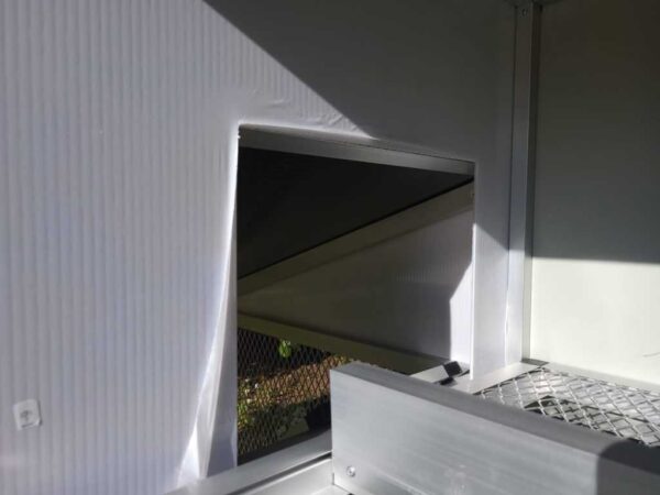 Robo Coop Chicken Coop – 4-5 Birds – Metal Aluminium - Not in Original Packaging