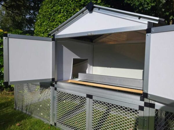 Robo Coop Chicken Coop – 4-5 Birds – Metal Aluminium - Not in Original Packaging