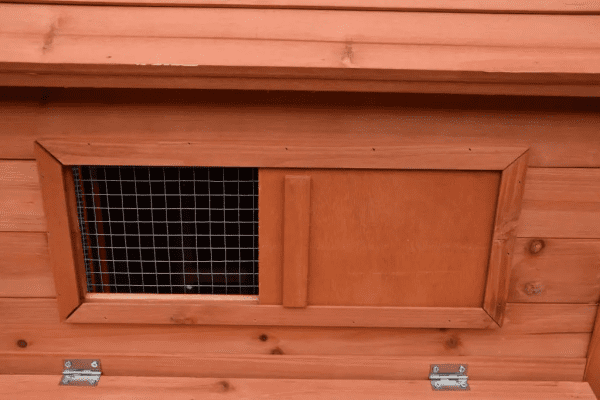 The Eggland Chicken Coop – 6-9 Birds - Natural Wood