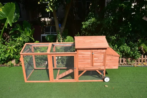 Wheely Easy Chicken Coop – 6-9 Birds - Natural Wood